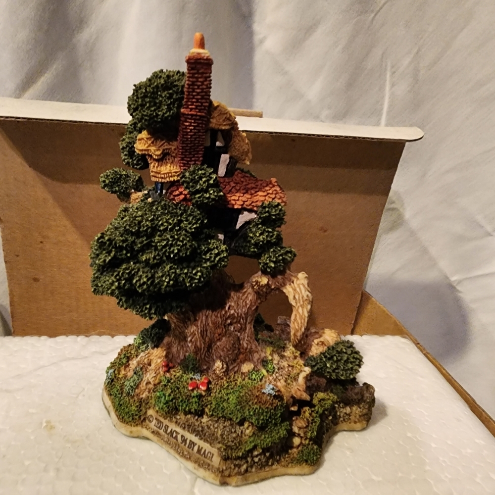 David Winters Handpainted Fairy Tree House W/ Storybook New In Box COA Fairycore